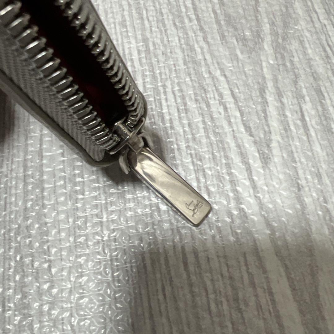 Christian Louboutin 長財布 グレー　【美品】