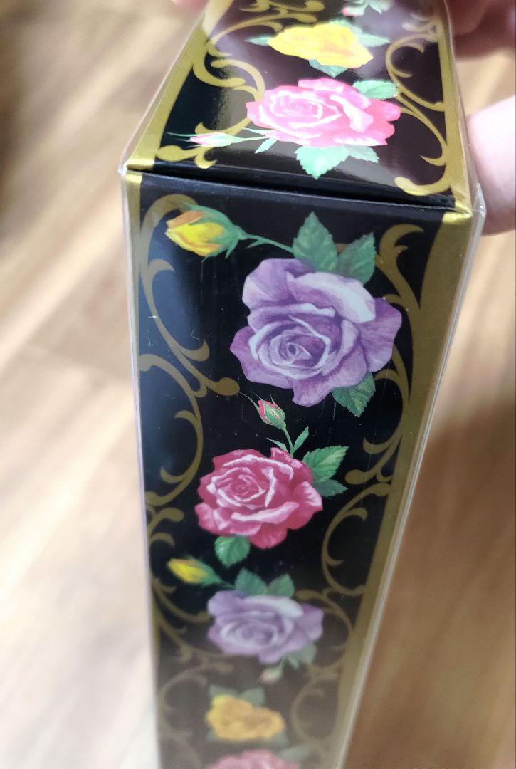 ANNA SUI
