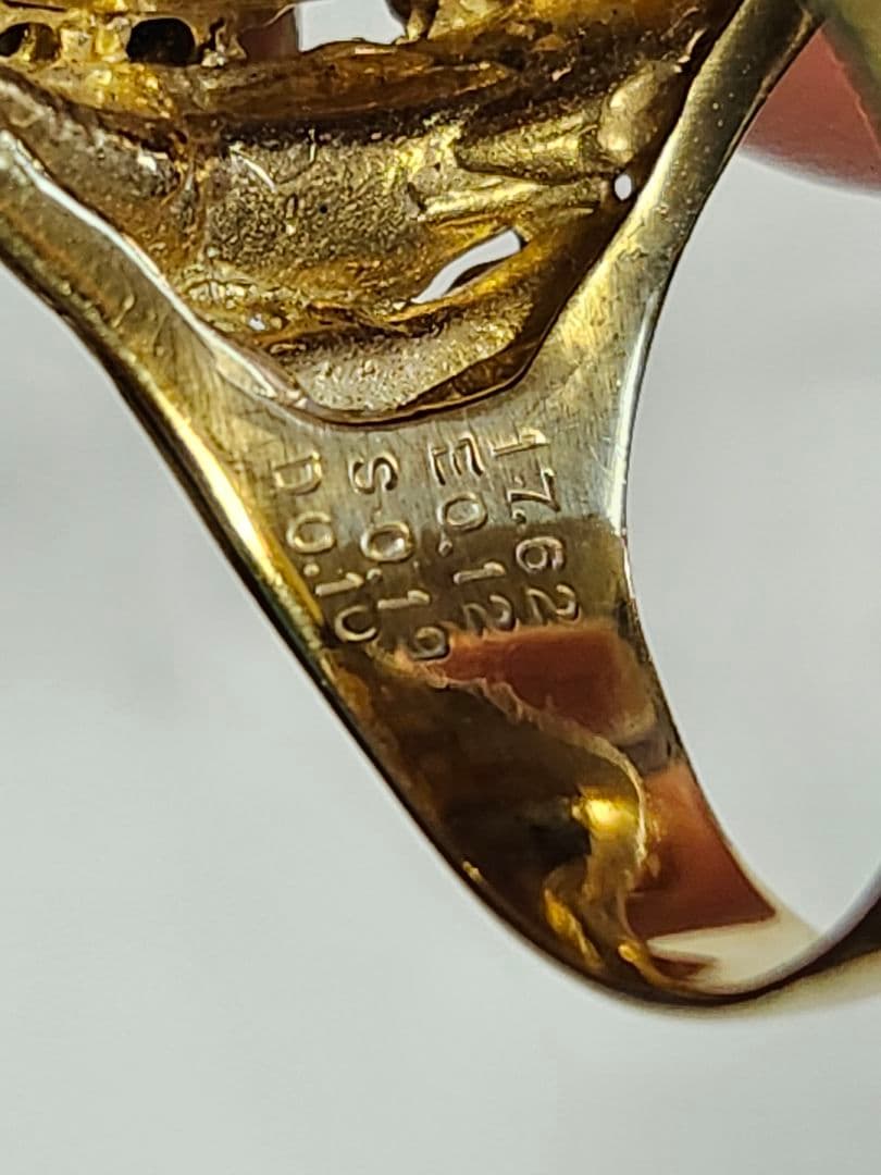 金高騰です!中央がハートに見えるとても珍しい天然石付き18金リング 約24号 金高騰です!中央がハートに見えるとても珍しい天然石付き18金リング 約24号