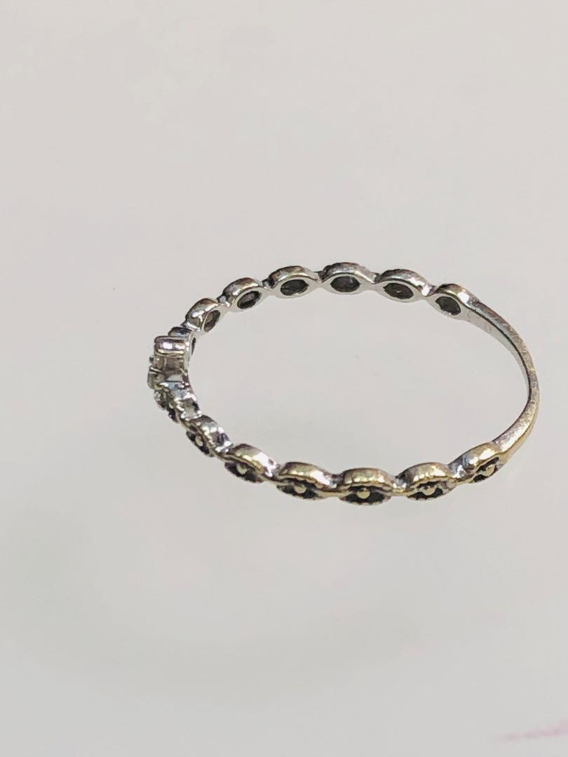 ダイヤピンキーリング・K18WG・0.5g・６号・中古品
