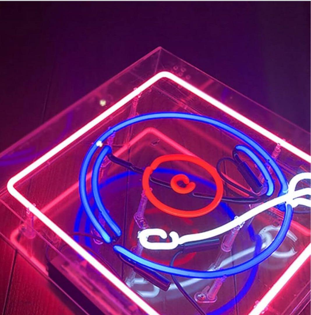 レコードプレーヤー