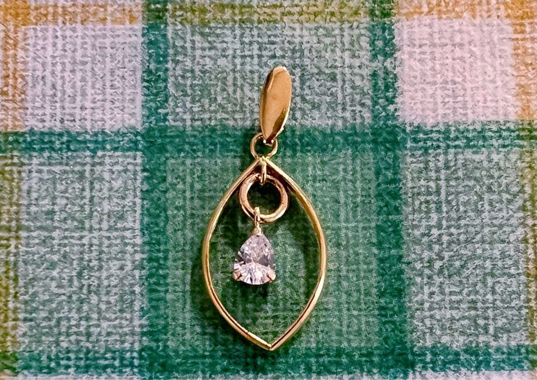 k18(刻印有り)キュービック　トップ