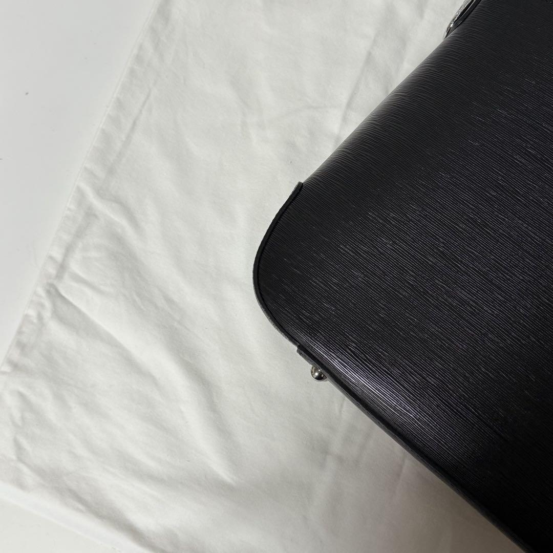 ⭐️未使用品⭐️　ペッレモルビダ　キャピターノ　ビジネスバッグ　ブラック　レザー
