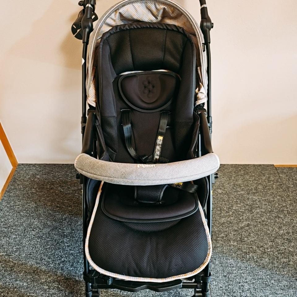 【美品】ピジョン　ランフィリノン　A型ベビーカー　RA9L