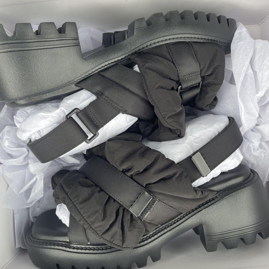 新品】LE TALONフリルクロススリングバックサンダル 田久保夏鈴