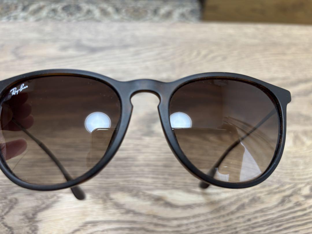 Ray-Ban Erika サングラスとケース