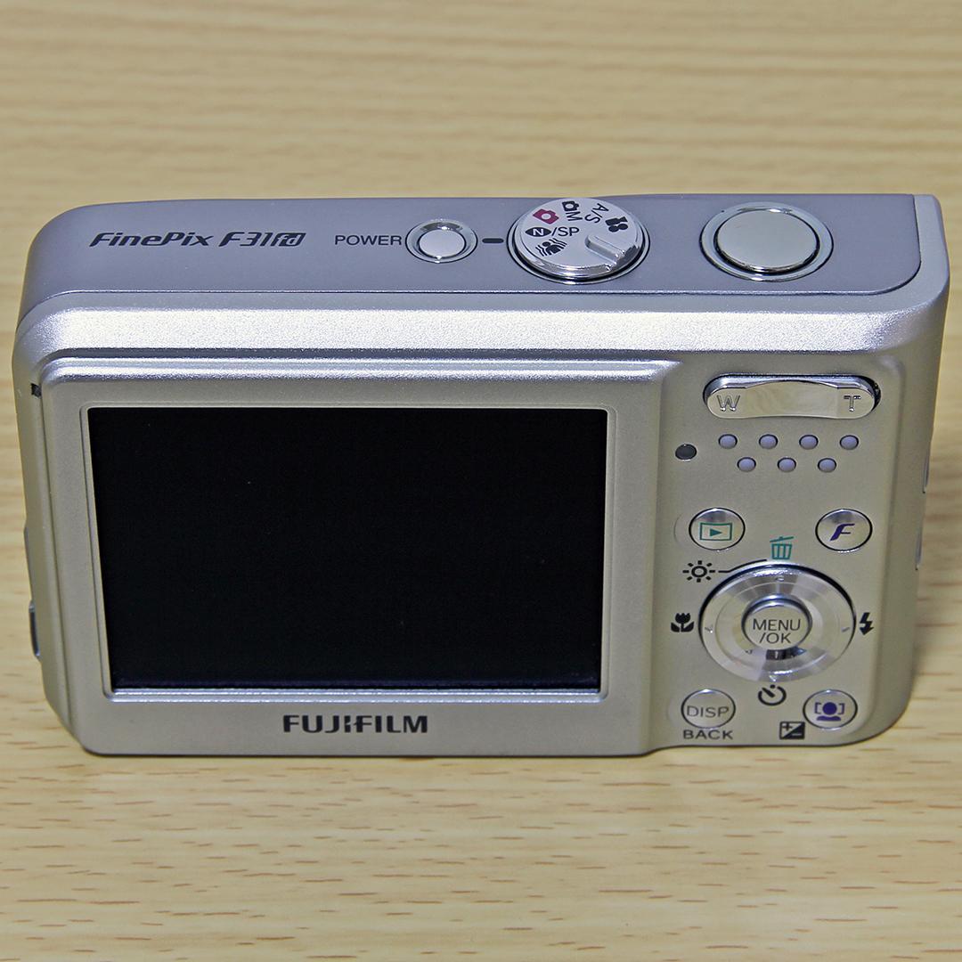 FUJIFILM FINEPIX F31fd【動作品】