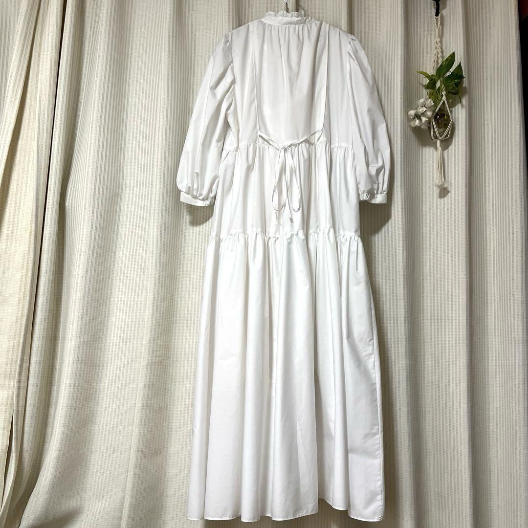 ロングワンピース　白