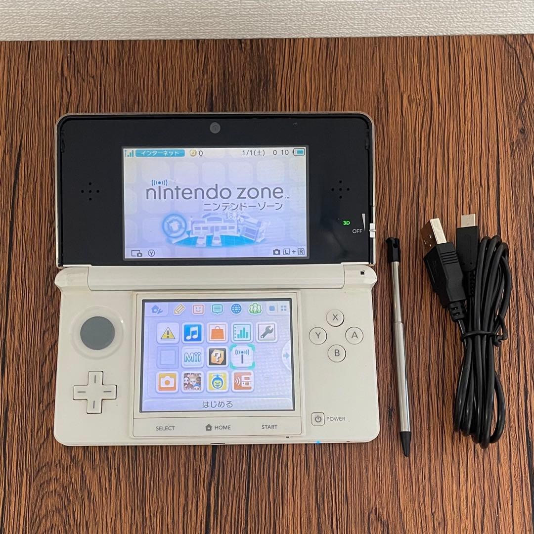 動作確認済⭐️ Nintendo 3DS 本体　ニンテンドー　ホワイト白