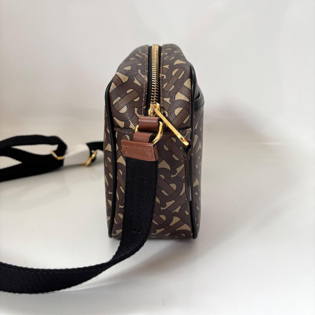 美品 BURBERRY TBロゴ ショルダーバッグ クロズボディ レザー 保存袋