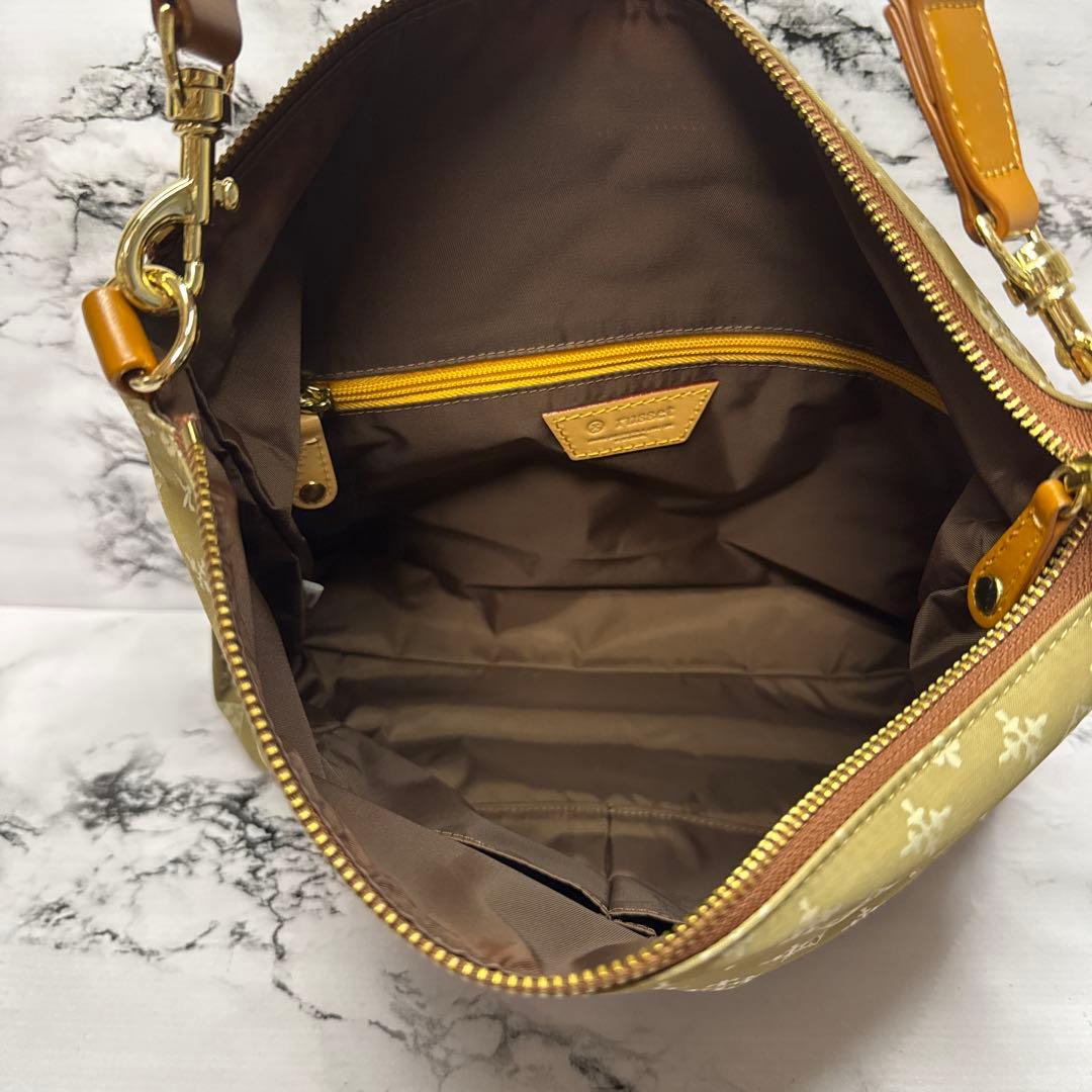 (新品未使用)大人気、ラシット、斜め掛け、人気デザイン、総柄、金ロゴ、人気色、茶 (新品未使用)大人気、ラシット、斜め掛け、人気デザイン、総柄、金ロゴ、人気色、茶