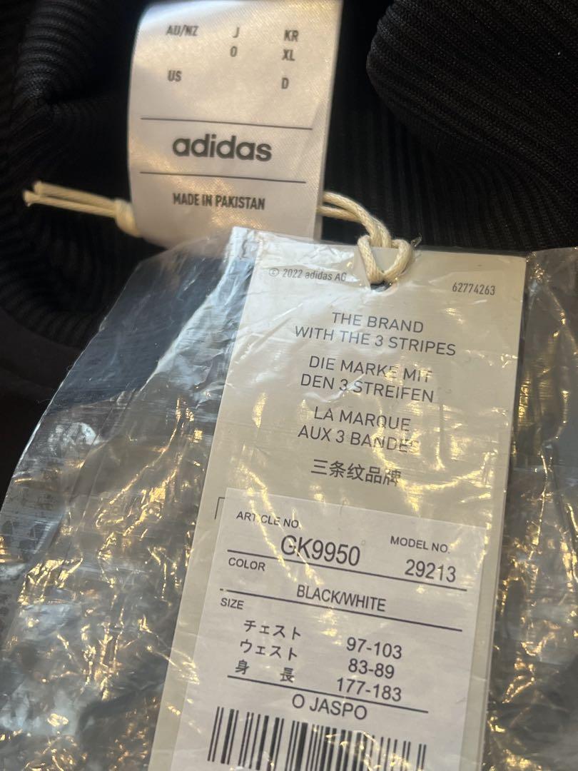 adidas ブラック ウォームアップウェア
