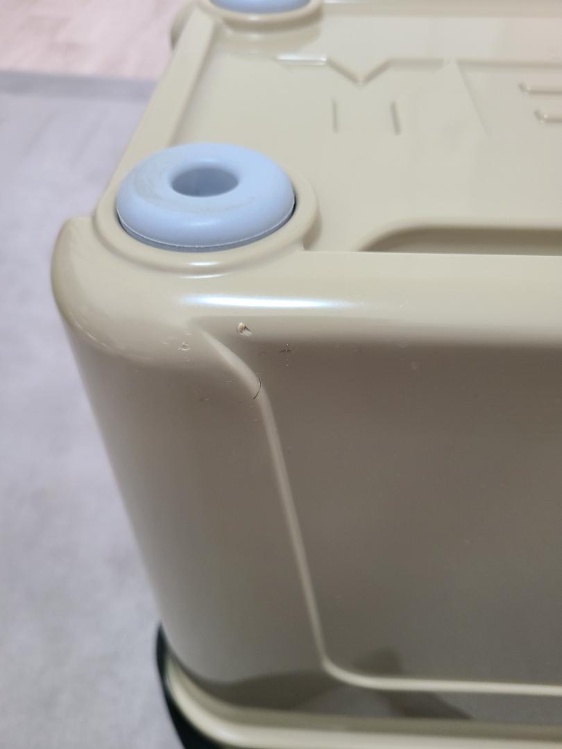 セール新品 YETI Roadie 24 Hard cooler 色 タン R5hNd-m72114708034 定番100%新品