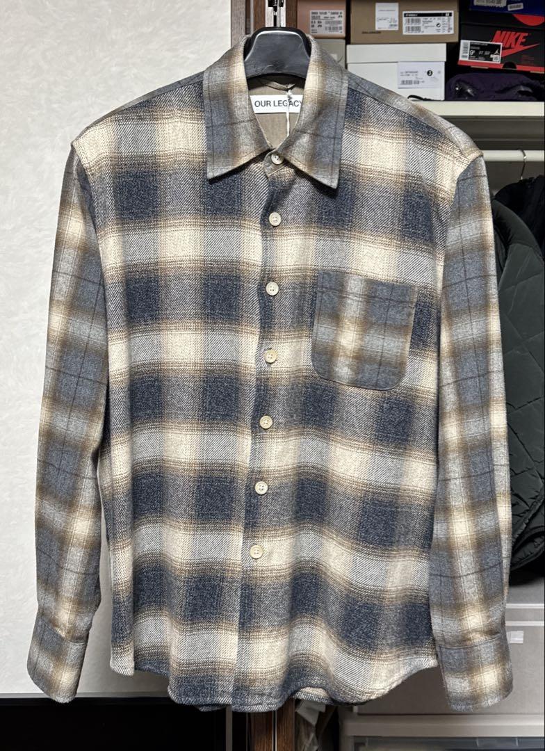 SHIRT |