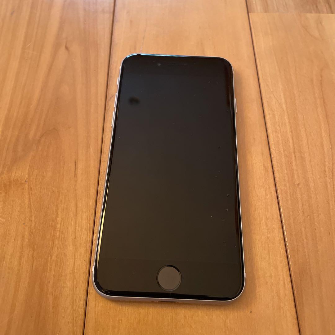 iPhone SE 第2世代 (SE2) ホワイト 64 GB docomo スマートフォン本体