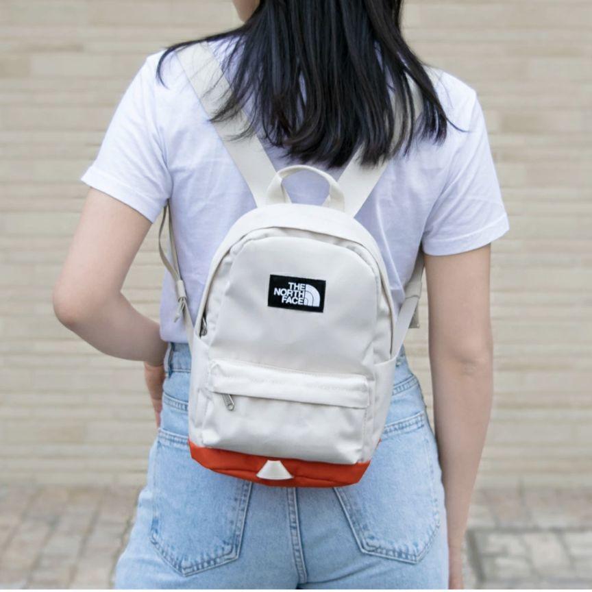 【極美品】韓国THE NORTH FACE バックパック クリーム/オレンジ
