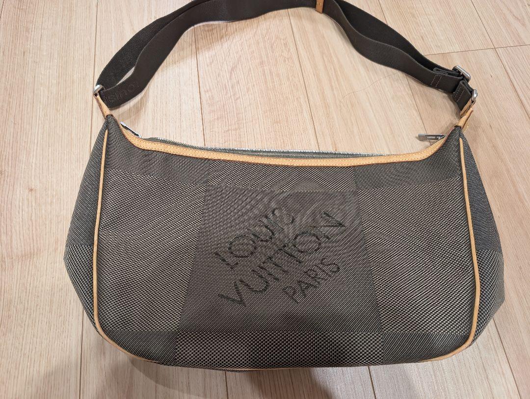 む*い様 Louis Vuitton ショルダーバッグ