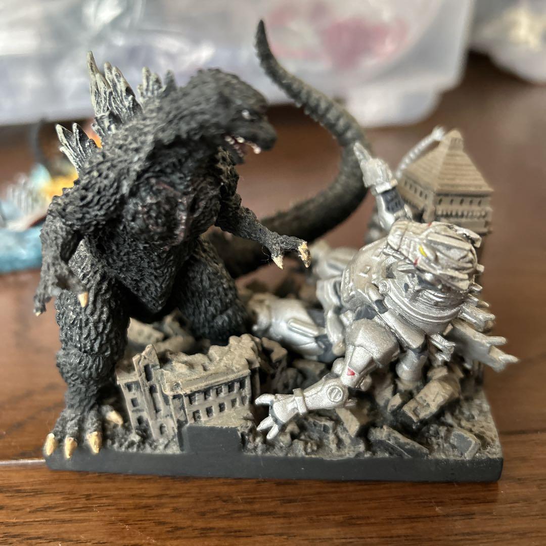 ゴジラ ジオラマフィギュア 3つセット