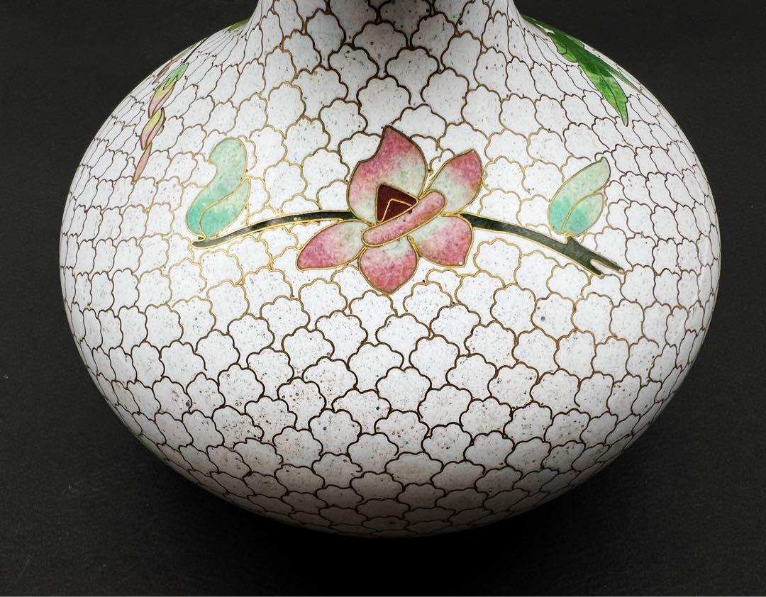 人気ショップ 中國美術 古玩 工芸品 置物 七宝焼花瓶 白地花瓶 景泰蓝 工芸品