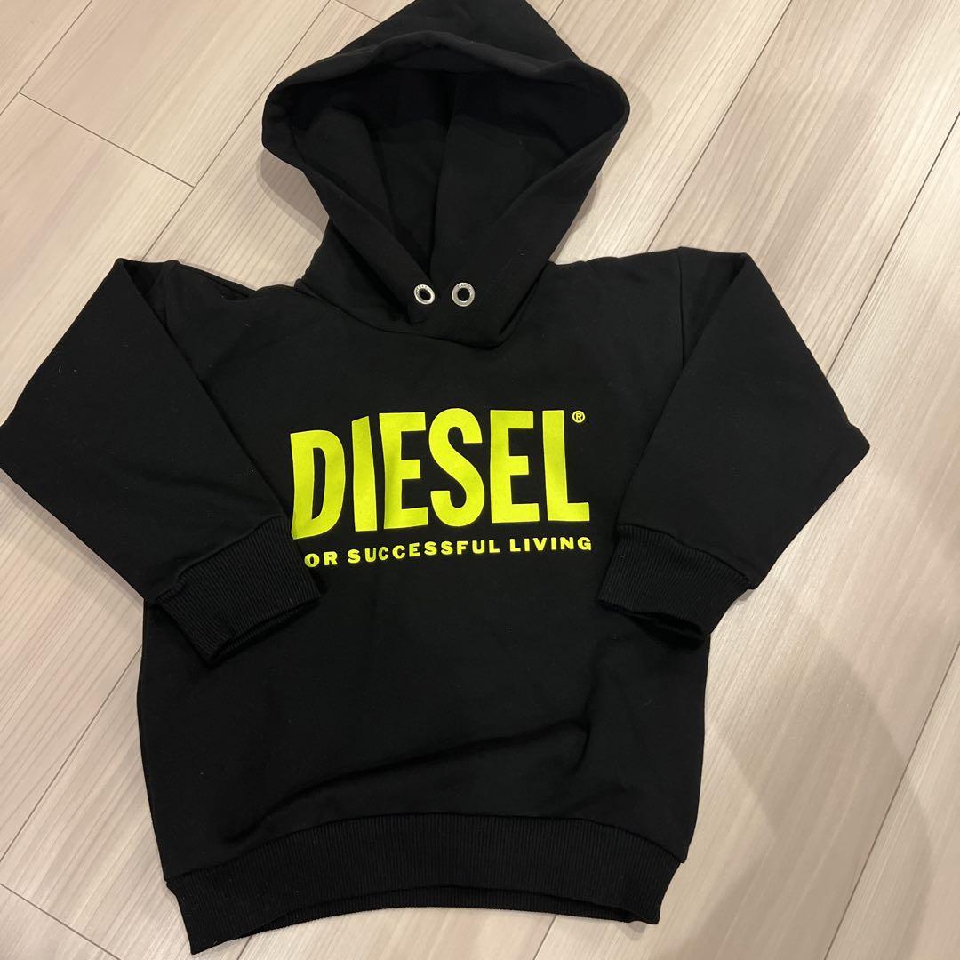 【美品、新品試着のみ】DIESEL フード付きパーカー サイズ4Y