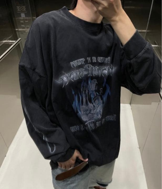 定番のお歳暮ビックロゴ ☆人気☆ 韓国風 ストリート 白 ロンT クマ