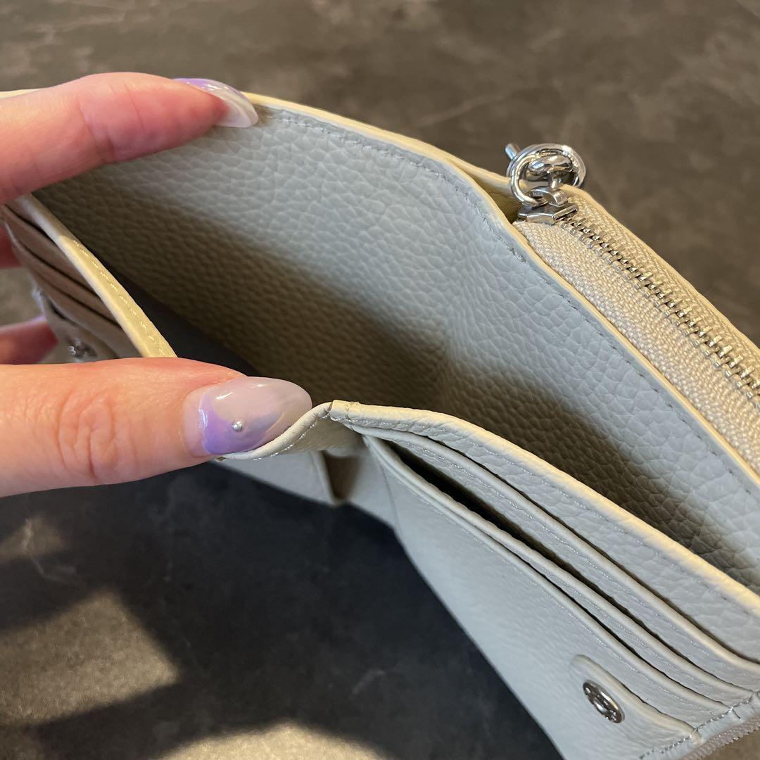 美品　VASIC ラウンド 二つ折り財布　 ミニウォレット