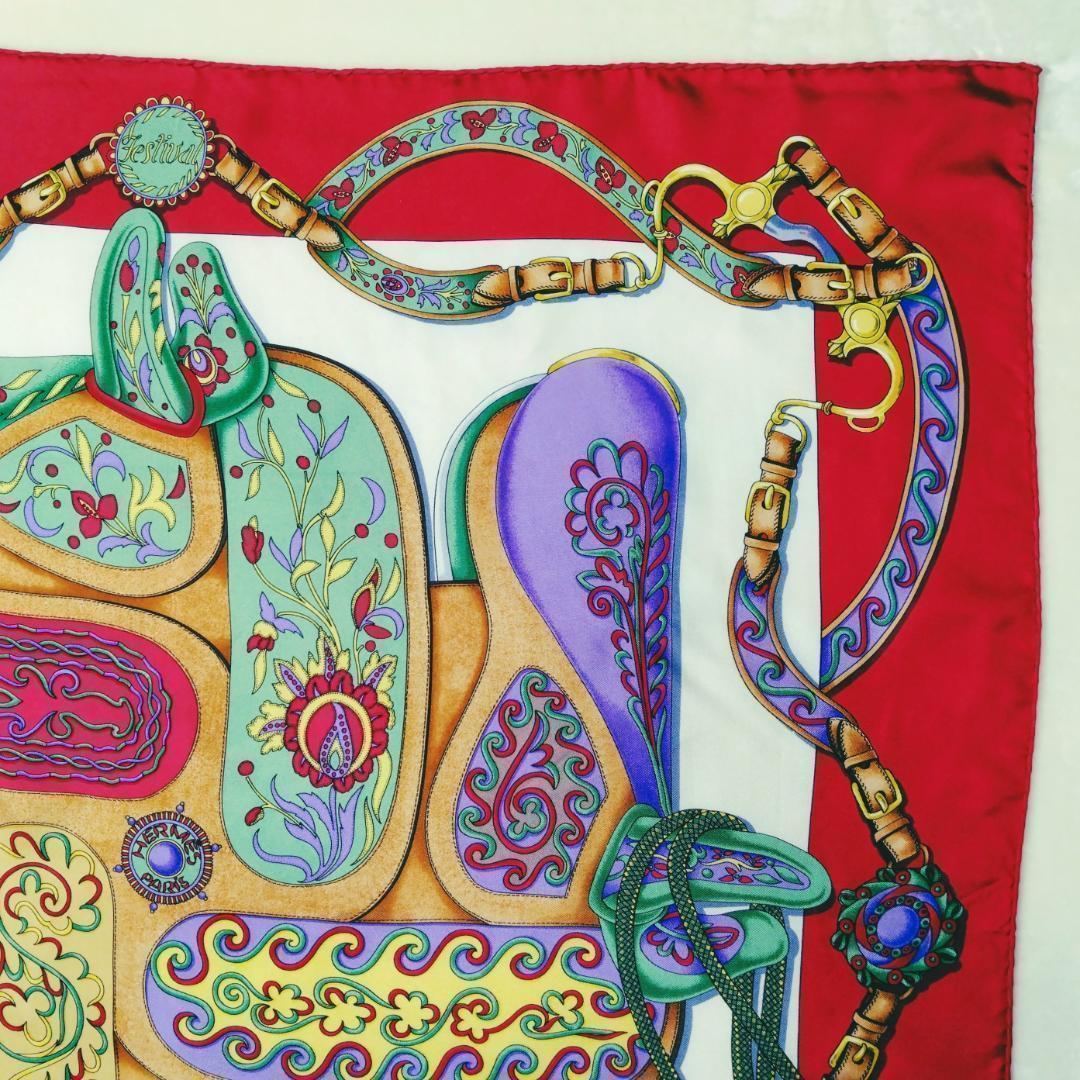 エルメス シルク スカーフ 装飾的なデザイン 祭典 カレ90 大判