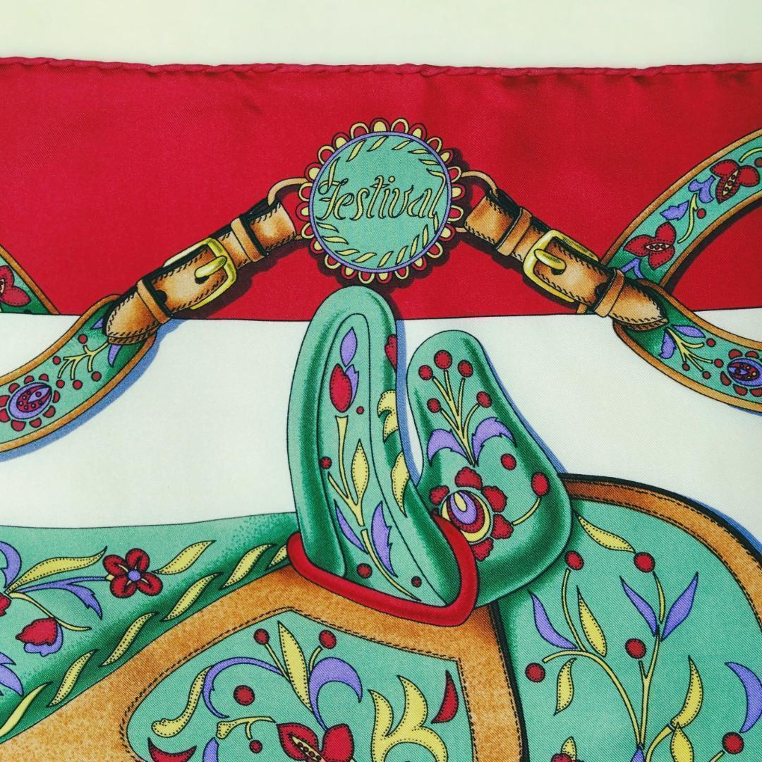 エルメス シルク スカーフ 装飾的なデザイン 祭典 カレ90 大判