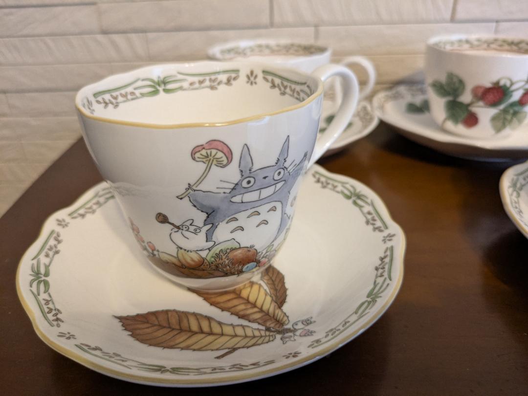 トトロ ティーカップ・ソーサーセット ４客セット　NORITAKE