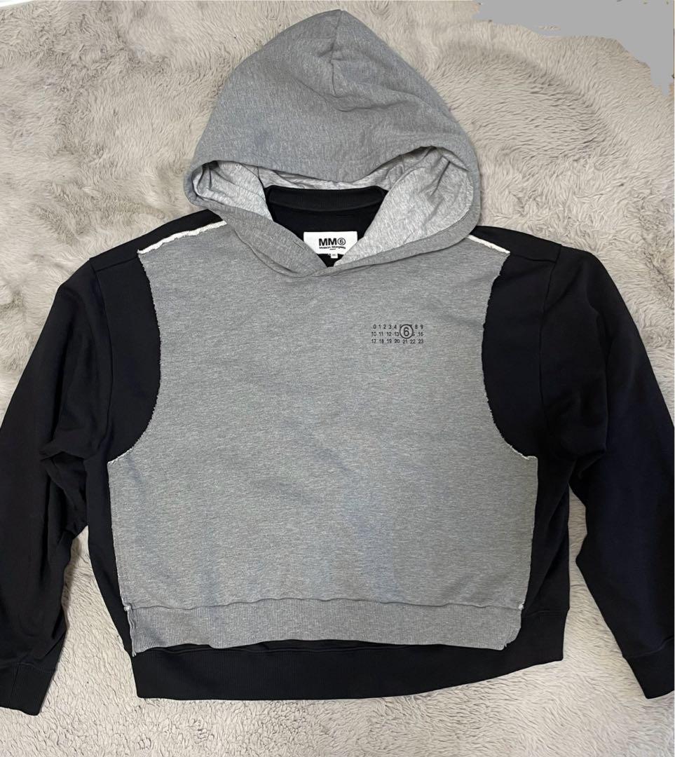 【関税込み】MM6 Maison Margiela ブラック レイヤード フーディ L MM6 Maison Margiela(エムエムシックス) パーカー・フーディ