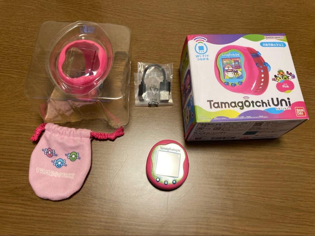 たまごっち Tamagotchi Uni Pink