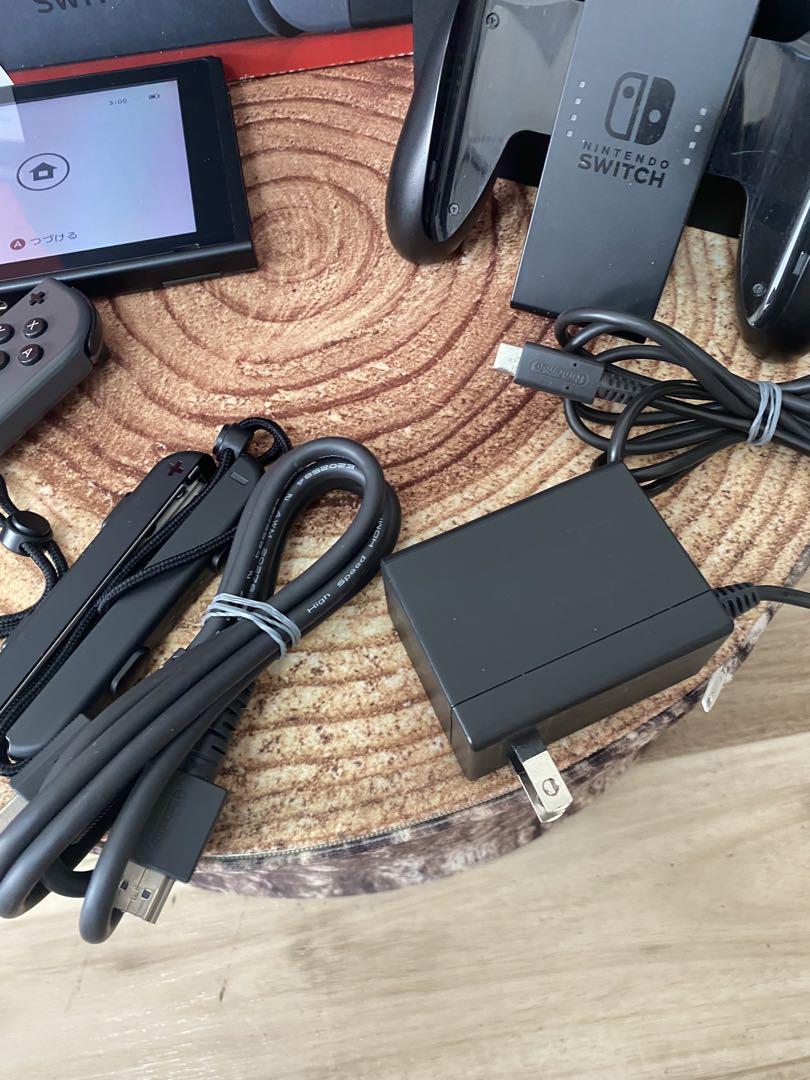 Nintendo Switch ニンテンドースイッチ本体　グレー ①
