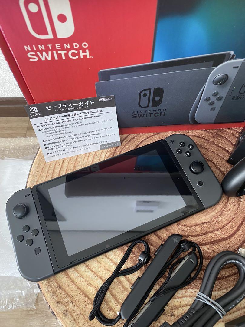 Nintendo Switch ニンテンドースイッチ本体　グレー ①