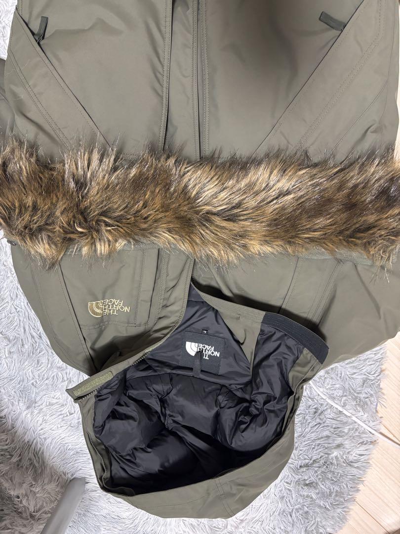 THE NORTH FACE マウンテンパーカー オリーブグリーン