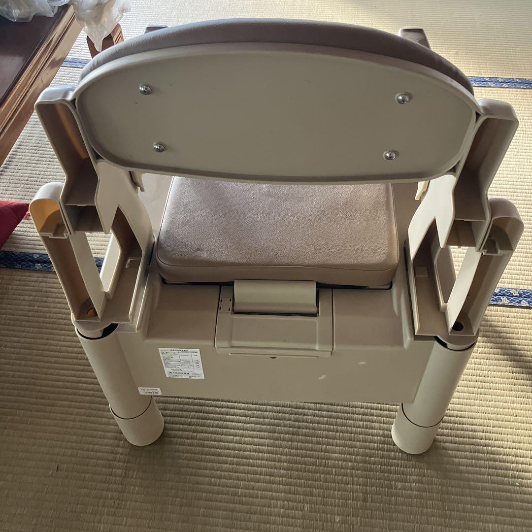 介護用ポータブルトイレ付き椅子 ベージュ