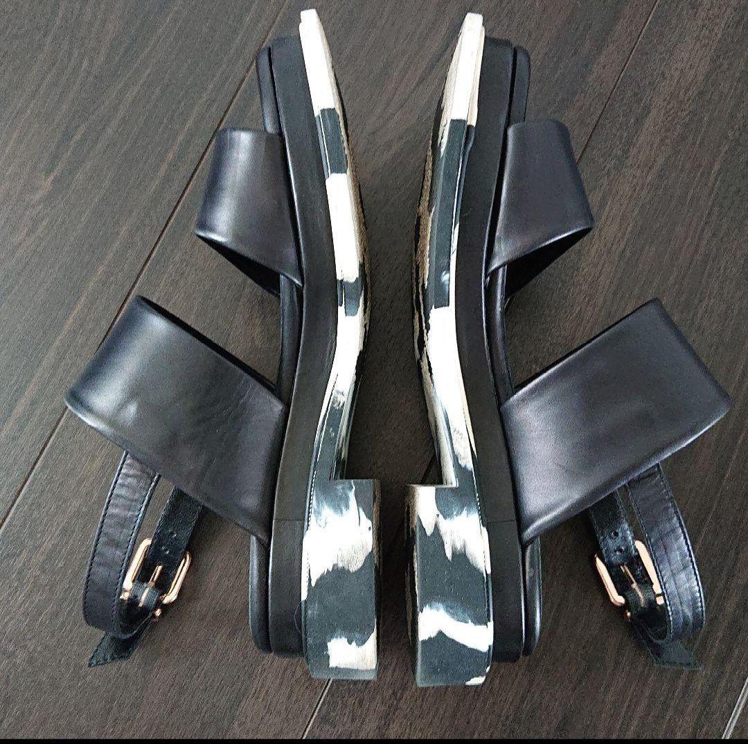 Roberl clergerie ロベールクレジュリー 新品・未使用 CLERGERIE - 新品 ロベールクレジュリー ラフィア フリンジ 厚底