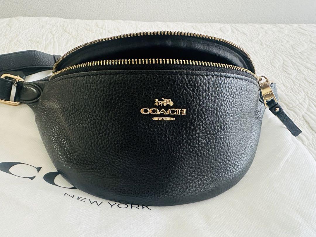 COACH ブラック レザー ボディバッグ