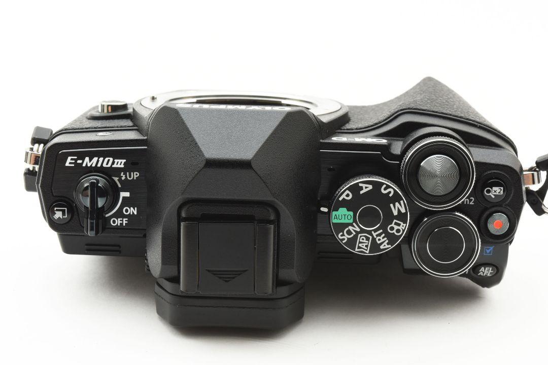 【ほぼ新品】OLYMPUS  OM-D E-M10 MarkIII