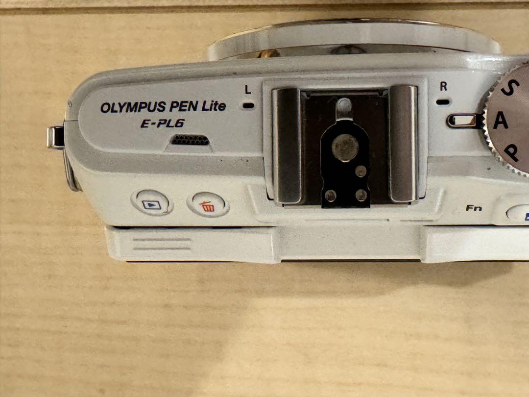 【美品】OLYMPUS PEN Lite E-PL6  ダブルズームキット