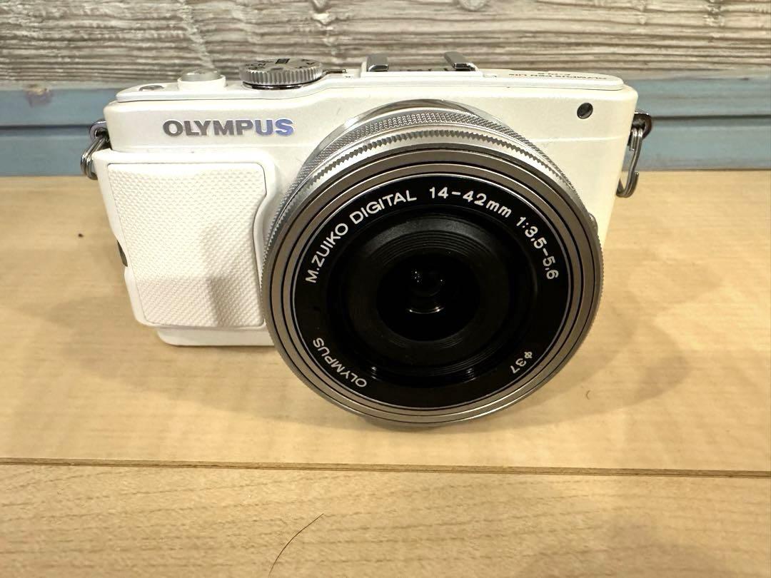 【美品】OLYMPUS PEN Lite E-PL6  ダブルズームキット