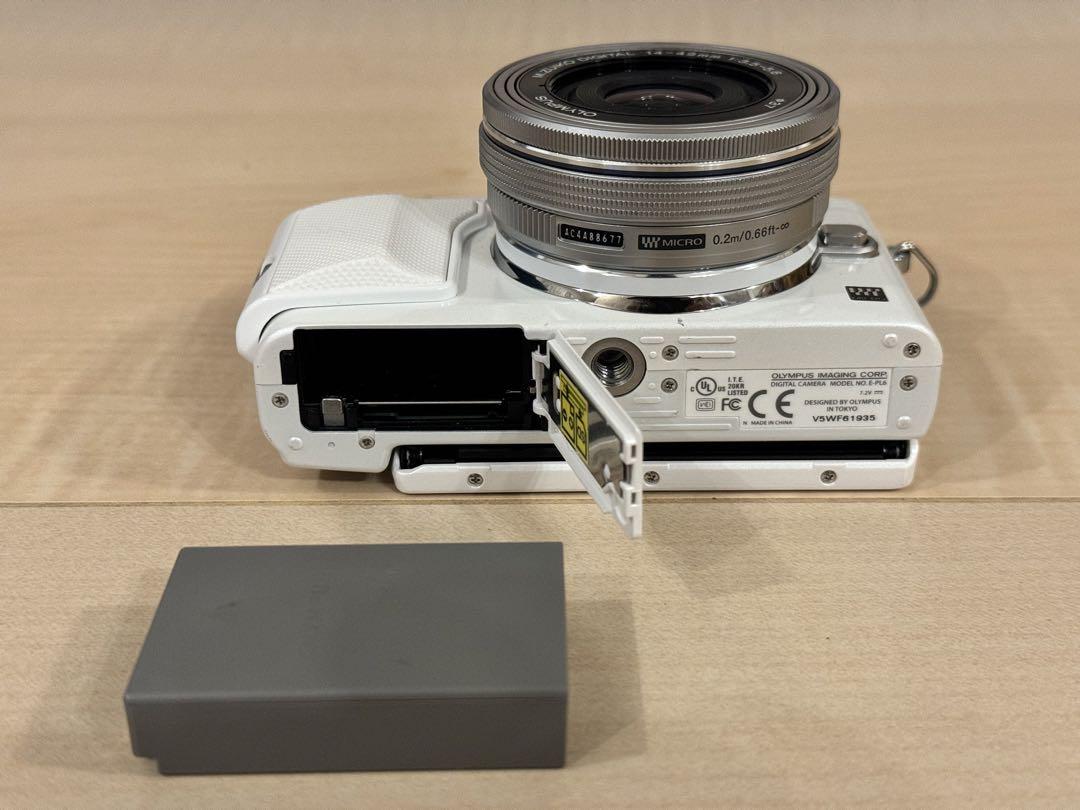 【美品】OLYMPUS PEN Lite E-PL6  ダブルズームキット