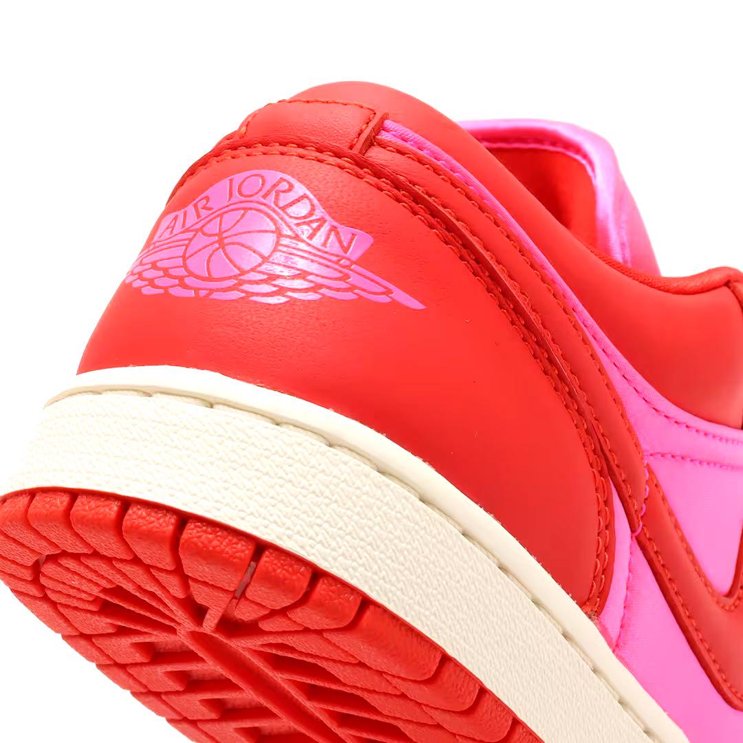 新品　NIKE WMNS AIR JORDAN 1 LOW