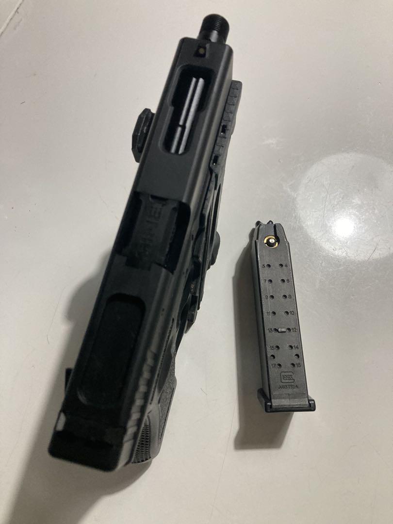 東京マルイ製　ガスブローバック　Ｇ１８Ｃ　外装カスタム　動作快調