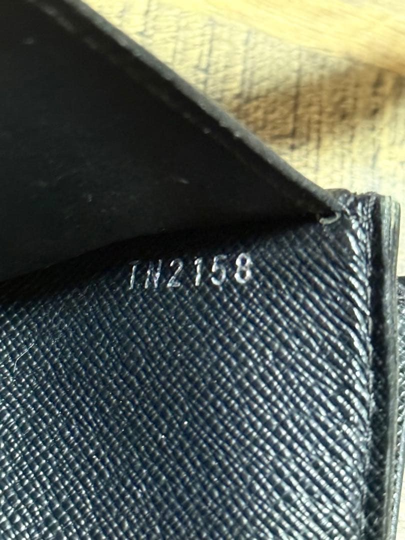 ブラック 三つ折り財布