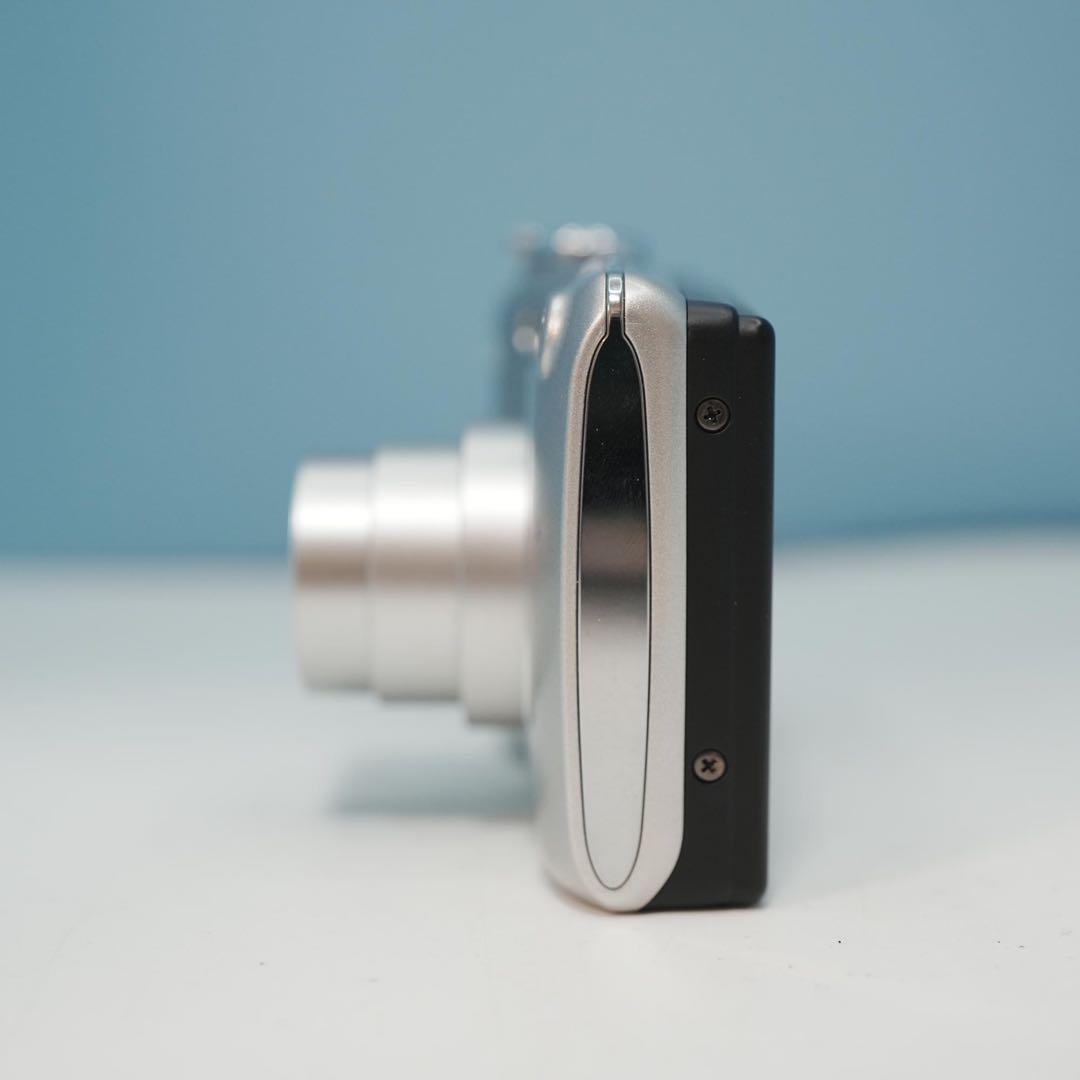 COOLPIX L26