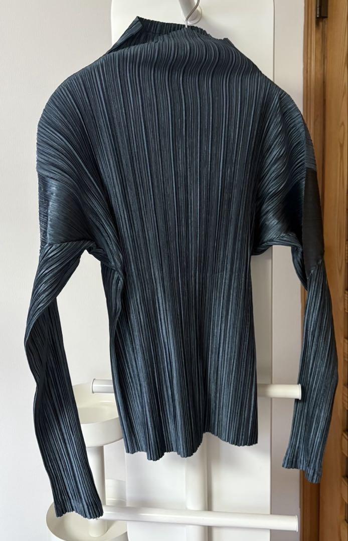 レア　希少　issey miyake イッセイミヤケ　タートルネック　プリーツ
