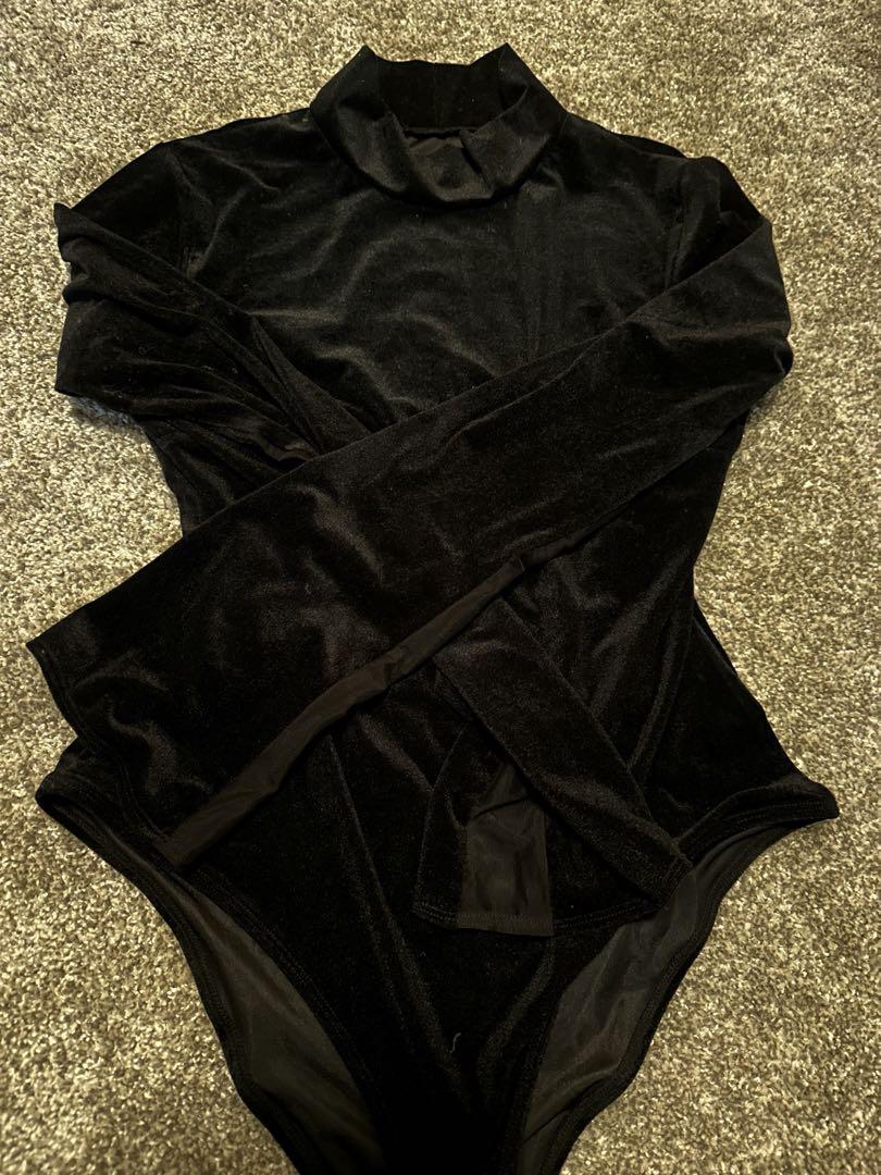 セール】UND SIDE SHEER VELOUR BODYSUIT TOP（Tシャツ