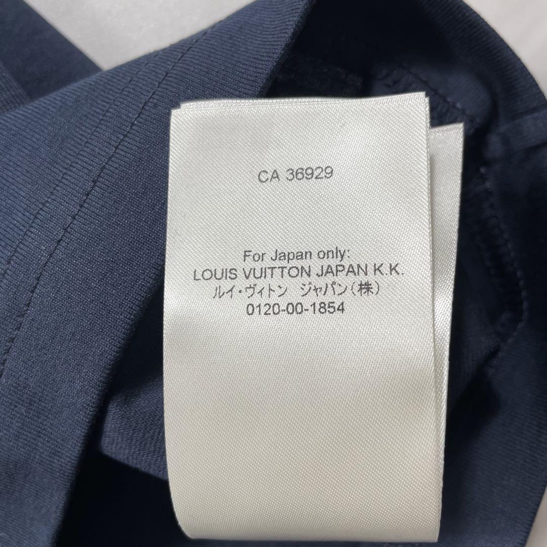 【未使用】ルイヴィトン 23SS エンボスロゴ 半袖 Tシャツ ネイビー メンズ