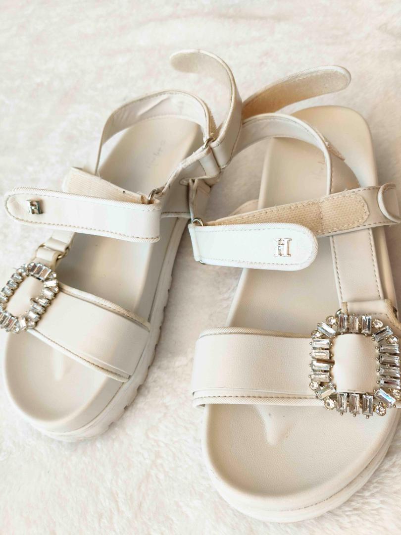 ハーリップトゥ Crystal Slingback Sandals ホワイト L