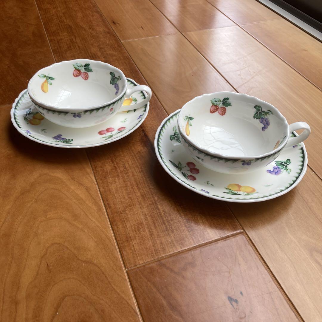 HOYA ホーヤティーカップ&ソーサー紅茶 2客クリスマス